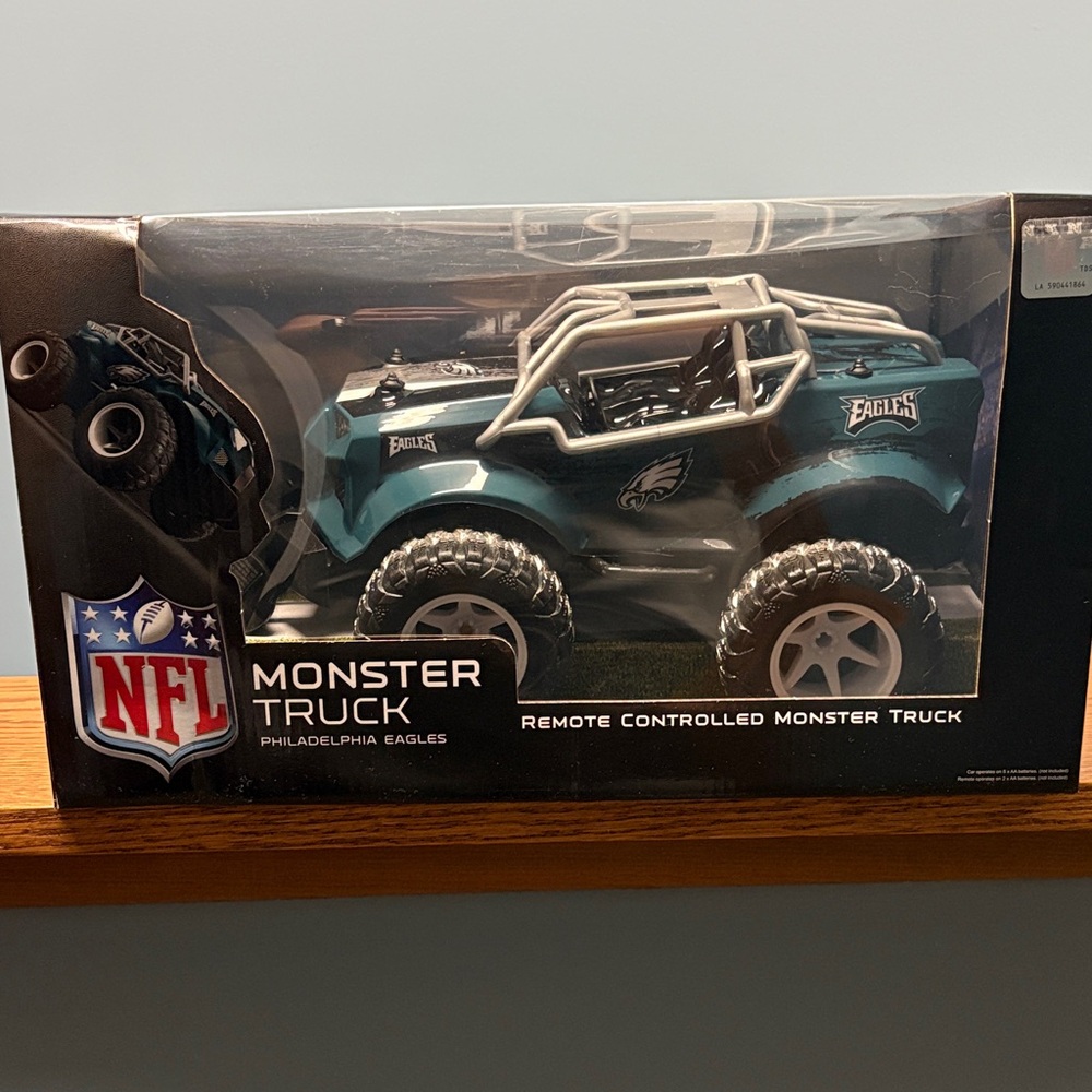 NFL Philadelphia Eagles Blue Monster Truck
